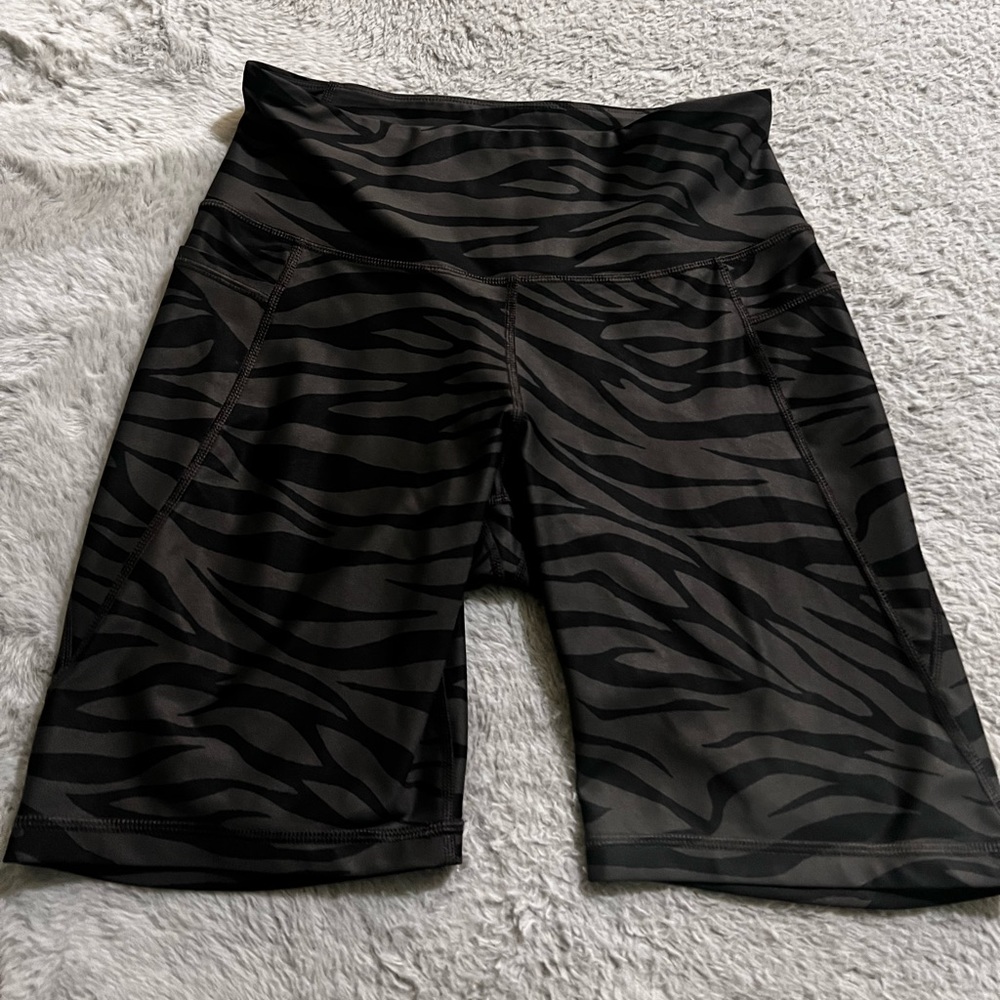 Old Navy Power Soft Biker short